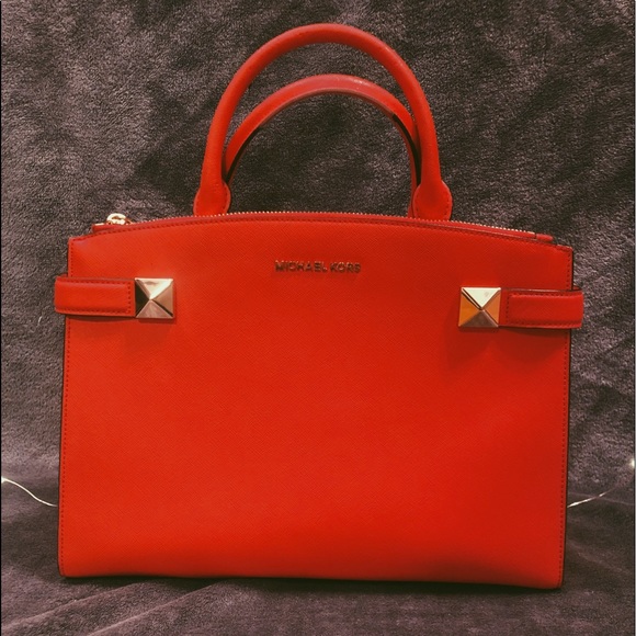 Michael Kors Handbags - Michael Kors Purse